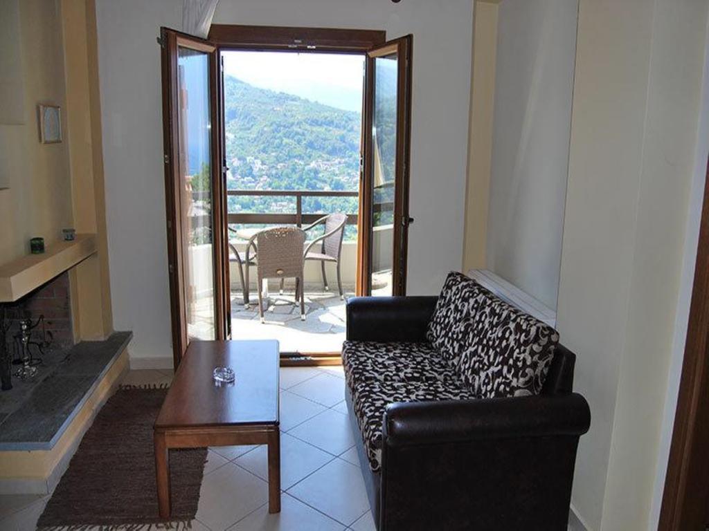 Kallisti Apartment