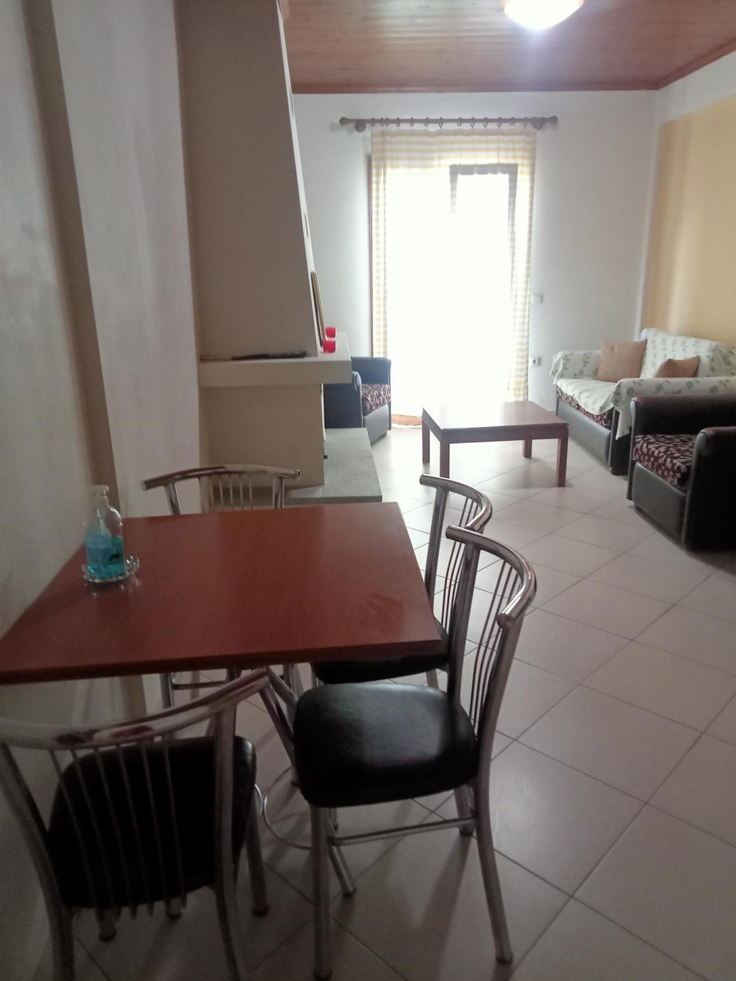Apartment Kallisti *